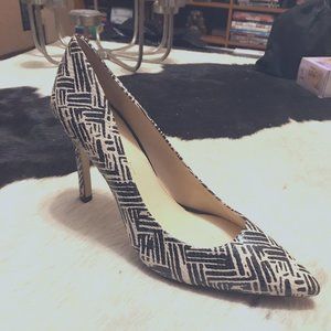 Black/White Banana Republic Shoes Sz 10